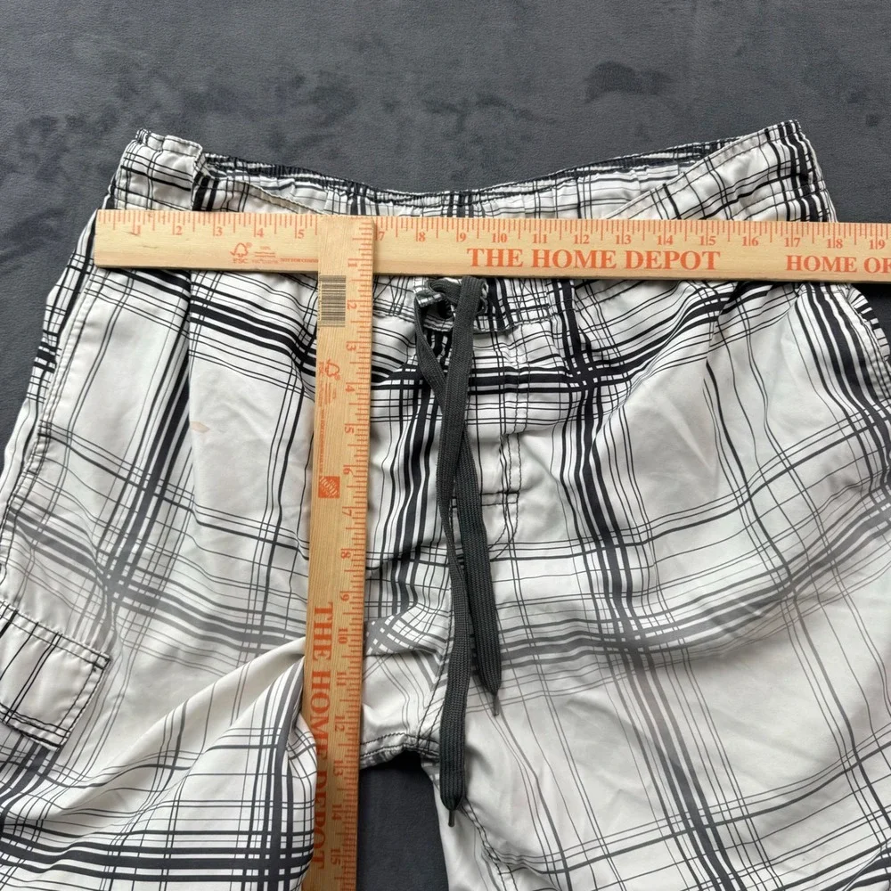 Ocean Pacific Mens Plaid Board Shorts White Black Grey Cargo Pocket Large 36-38